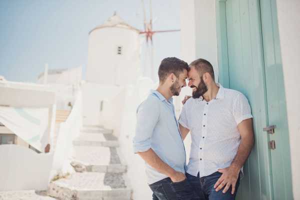 Η Ελλάδα στους top προορισμούς Βρετανών LGBTQ+ για μήνα μέλιτος