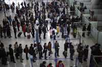 Κίνα: Το πενθήμερο της Πρωτομαγιάς βάζει «φωτιά» σε αεροδρόμια και τρένα – Οι αγαπημένοι προορισμοί για εκατομμύρια Κινέζους