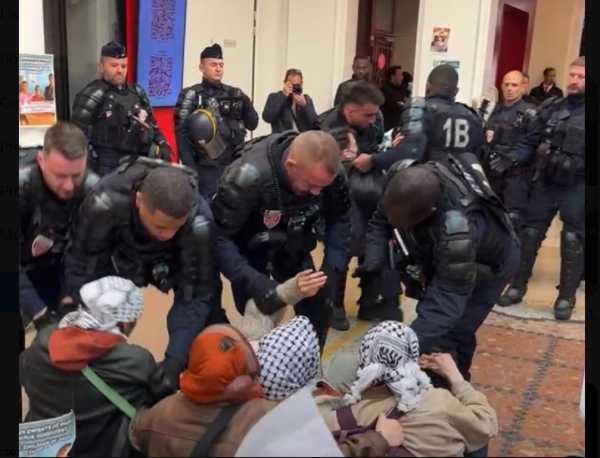 Γαλλία: Επέμβαση της αστυνομίας στη σχολή Πολιτικών Σπουδών που έχει καταληφθεί από φιλοπαλαιστίνιους ακτιβιστές
