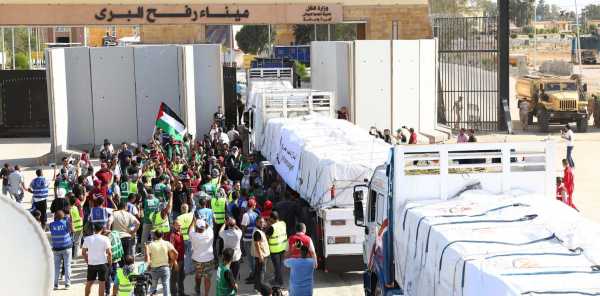 Λωρίδα της Γάζας: Το Ισραήλ ισχυρίζεται πέρασαν στον παλαιστινιακό θύλακα 276 φορτηγά με ανθρωπιστική βοήθεια