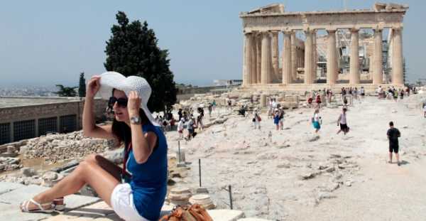 Κλιματική κρίση: Τι είναι το coolcationing και γιατί ο ευρωπαϊκός Βορράς δεν θα γίνει η νέα Μεσόγειος για τον τουρισμό