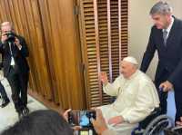 Ιταλία: O πάπας Φραγκίσκος τηλεφώνησε από το νοσοκομείο στη μητέρα του παιδιού που είχε βαφτίσει πριν από δύο μήνες