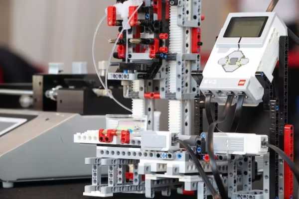 Επιστήμονες κατασκεύασαν έναν τρισδιάστατο βιοεκτυπωτή από Lego που εκτυπώνει ανθρώπινο δέρμα