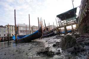 Βενετία: Η ξηρασία πλήττει τα διάσημα κανάλια