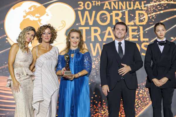 Η Mideast Travel Worldwide θριάμβευσε στα World Travel Awards 2023