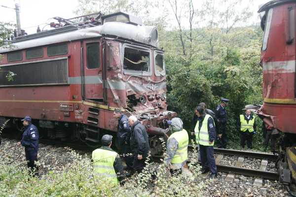 Ρουμανία: Σύγκρουση τρένου με προπορευόμενο εμπορικό συρμό – Δώδεκα τραυματίες