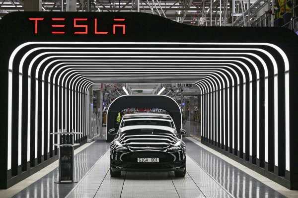 Πτώση πάνω από 50% στα κέρδη της Tesla  το πρώτο τρίμηνο του 2024