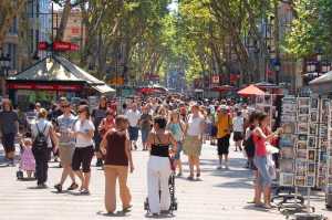 Η Βαρκελώνη θα χρεώνει τους τουρίστες 18% περισσότερο από τον Απρίλιο