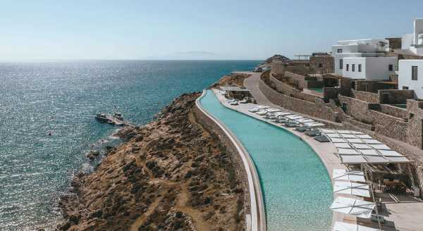 Independent: Τρία ελληνικά ξενοδοχεία στα καλύτερα της Ευρώπης φέτος