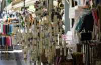 Πασχαλινοί ρυθμοί στην αγορά: Αισιοδοξία των εμπόρων για αυξημένους τζίρους – Ανοιχτά τα μαγαζιά την Κυριακή