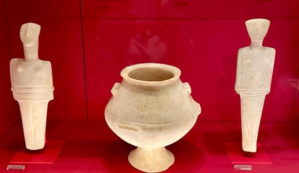 ΥΠΠΟ: Η συλλογή Στερν εκτίθεται ως δάνειο της Ελλάδας στο Μητροπολιτικό Μουσείο της Νέας Υόρκης